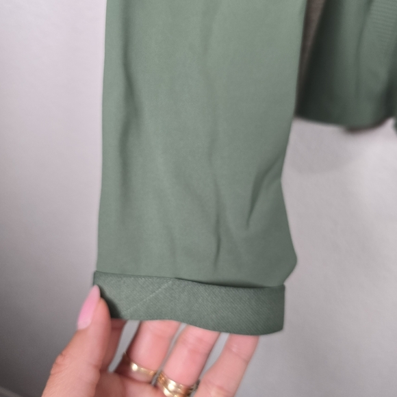 Lululemon Quickflash Pullover Algae Green Size 6 Lightweight Nulux‎ Activewear - Picture 6 of 10